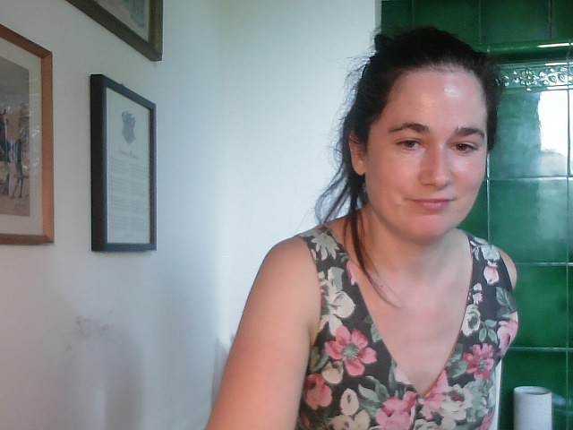 AmanelWhite webcam