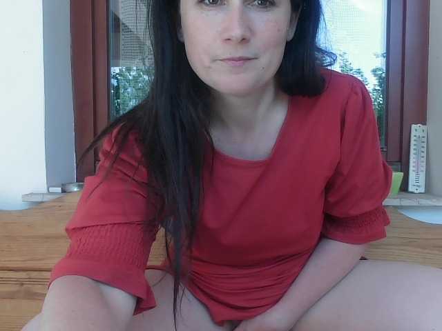 AmanelWhite webcam