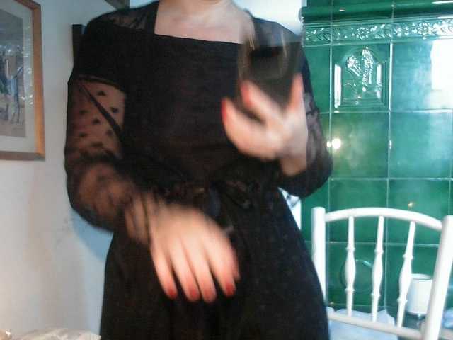 AmanelWhite webcam