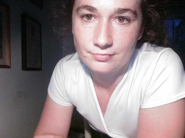 AmanelWhite webcam