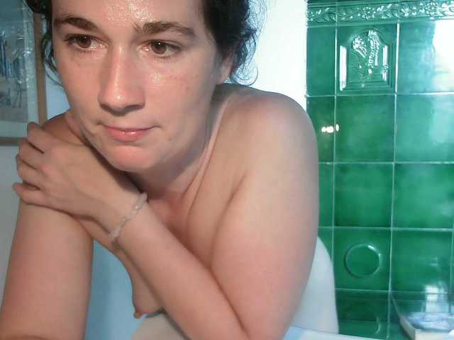 ConsciousKitti live cam on BongaCams