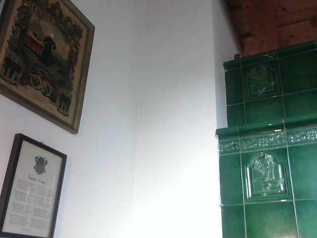 AmanelWhite