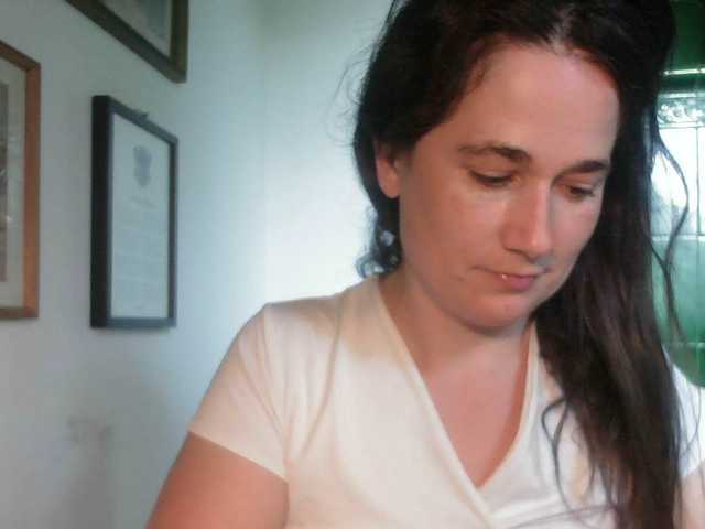 AmanelWhite webcam