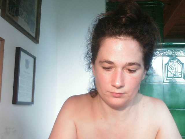 ConsciousKitti live webcam show