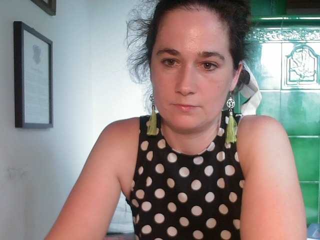ConsciousKitti live webcam show