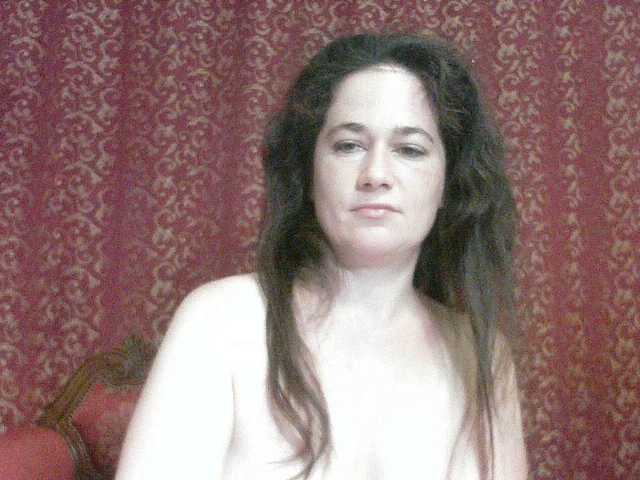 AmanelWhite webcam