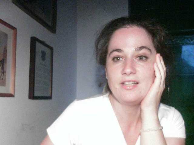 AmanelWhite webcam