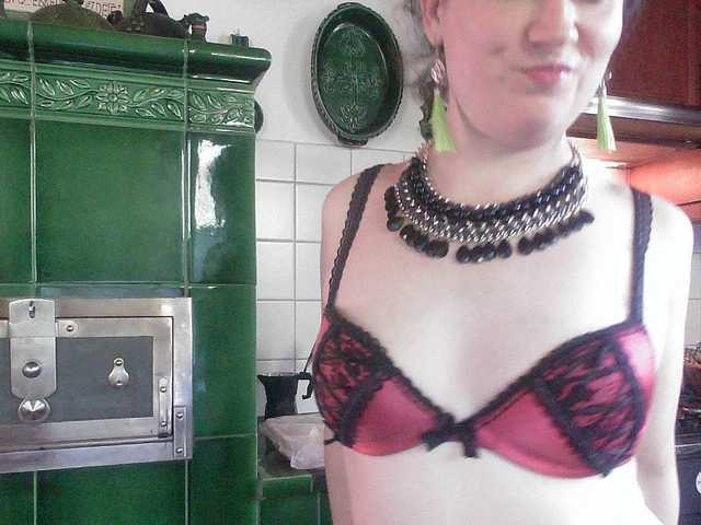 ConsciousKitti's BongaCams show and profile