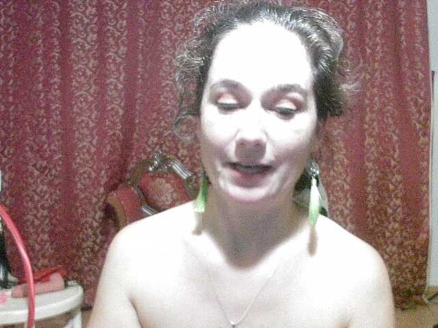 AmanelWhite webcam