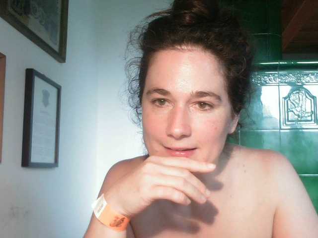 ConsciousKitti live webcam show