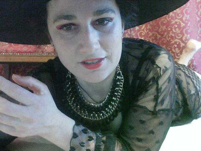 ConsciousKitti's BongaCams show and profile