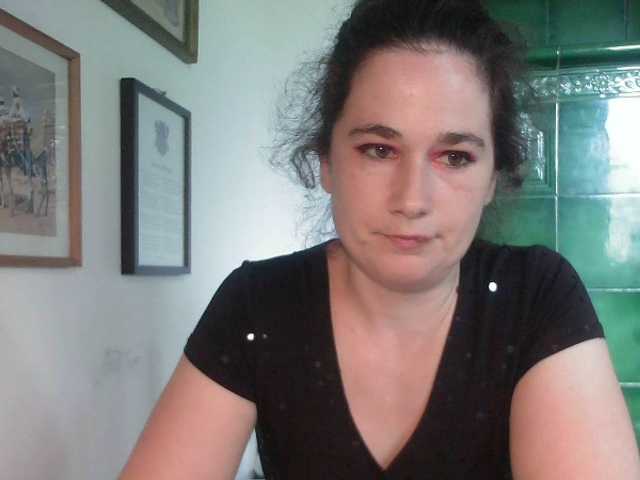 ConsciousKitti live cam on BongaCams