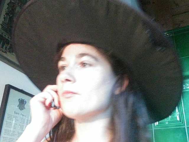 AmanelWhite webcam