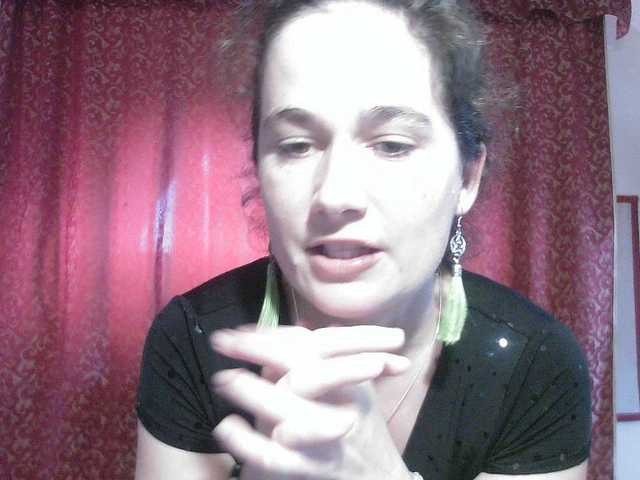 AmanelWhite webcam