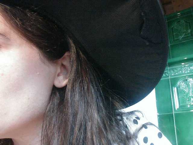 AmanelWhite
