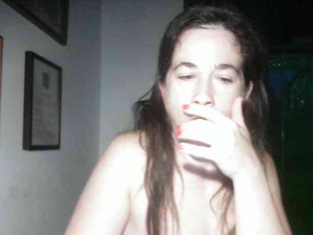 AmanelWhite webcam