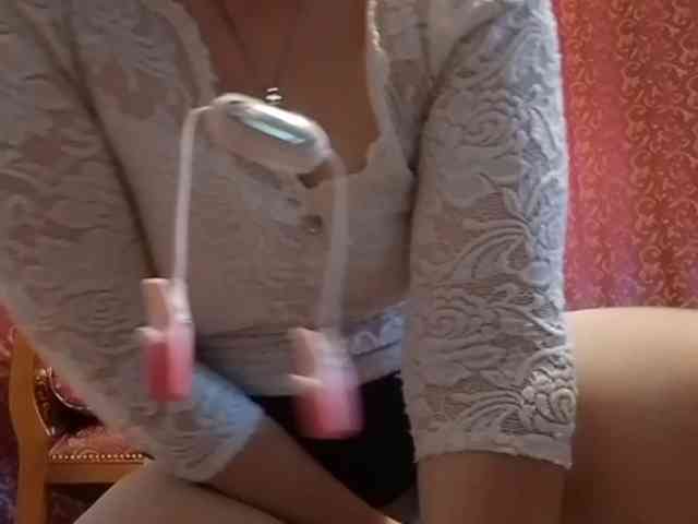 AmanelWhite webcam