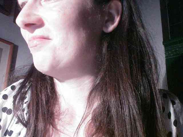 AmanelWhite webcam