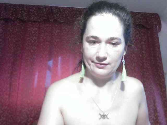AmanelWhite webcam