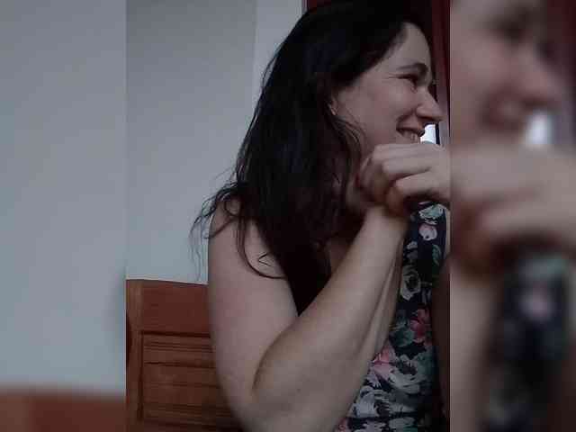 AmanelWhite webcam
