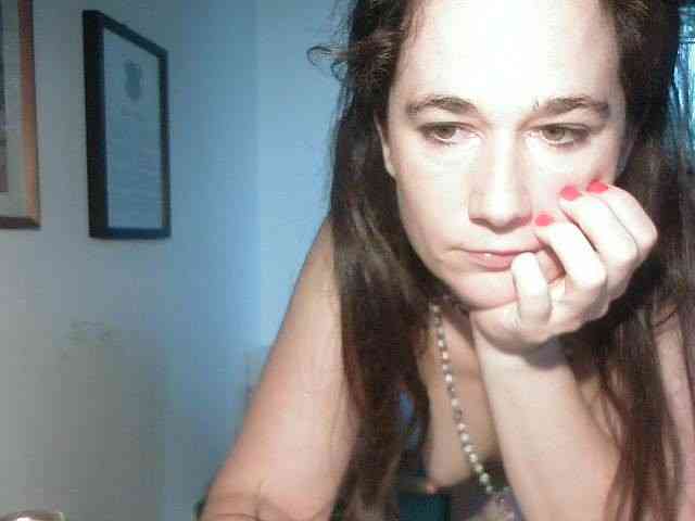 AmanelWhite webcam