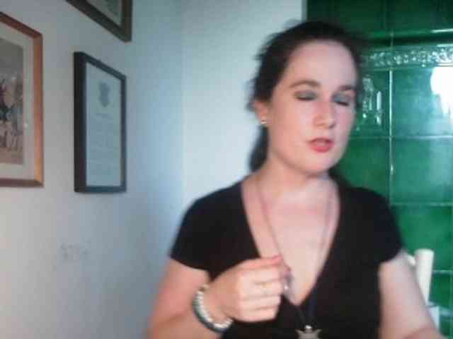 AmanelWhite webcam