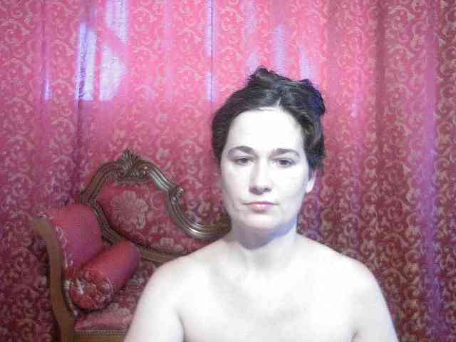 AmanelWhite webcam