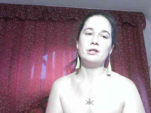 AmanelWhite