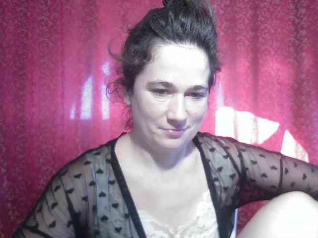 AmanelWhite webcam
