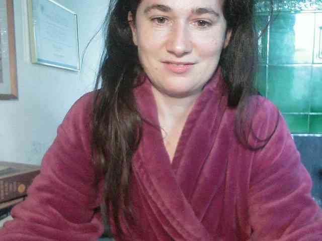 AmanelWhite webcam