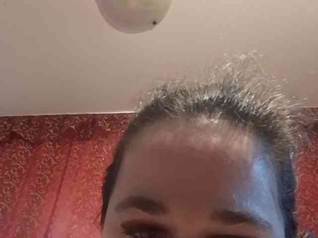 AmanelWhite webcam