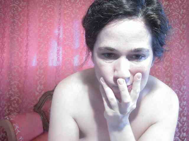 AmanelWhite webcam