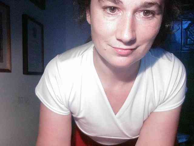 AmanelWhite webcam