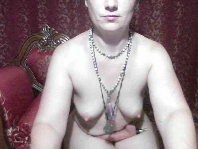 AmanelWhite webcam