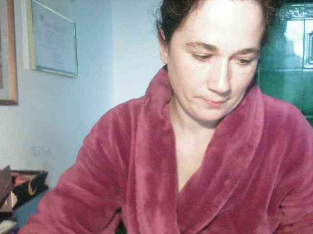AmanelWhite webcam