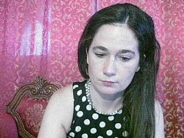 AmanelWhite webcam