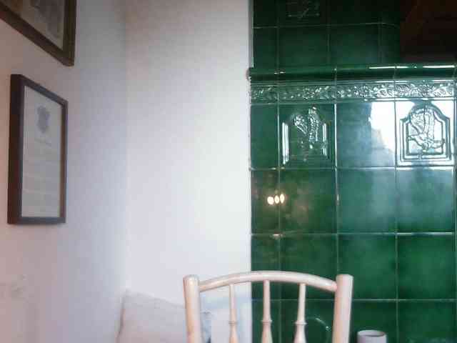 AmanelWhite webcam