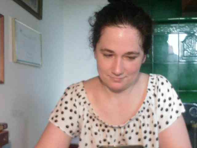 AmanelWhite webcam