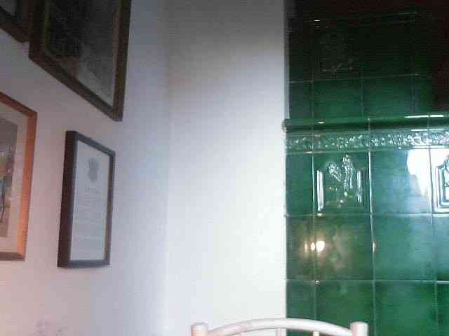 AmanelWhite webcam
