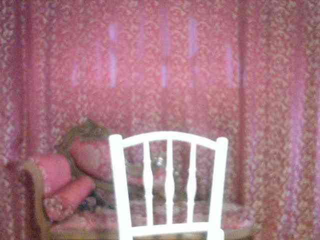 AmanelWhite webcam