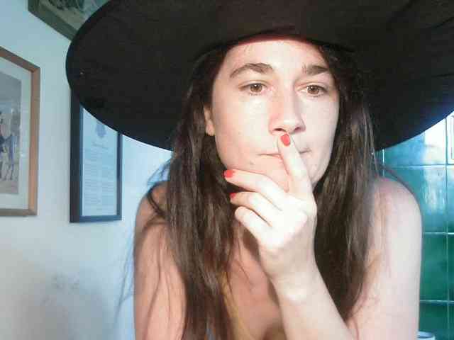 AmanelWhite webcam