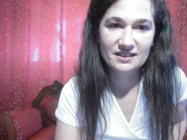 AmanelWhite webcam
