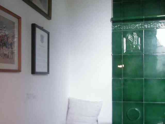 AmanelWhite webcam