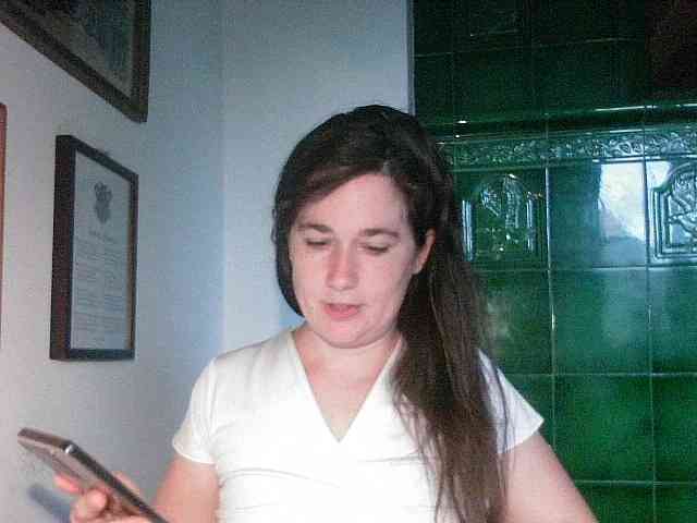 AmanelWhite webcam