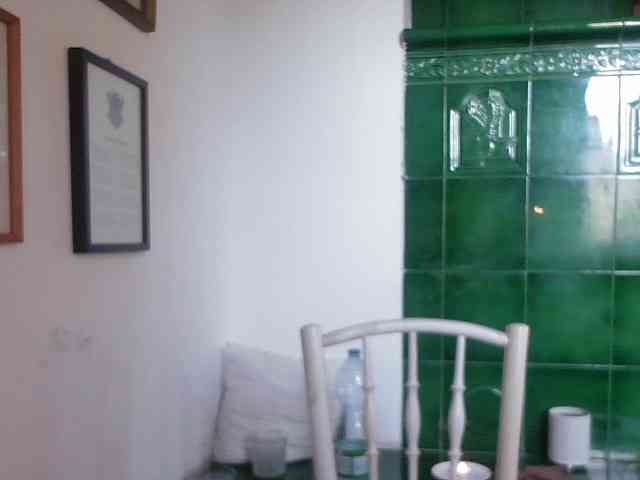 AmanelWhite webcam