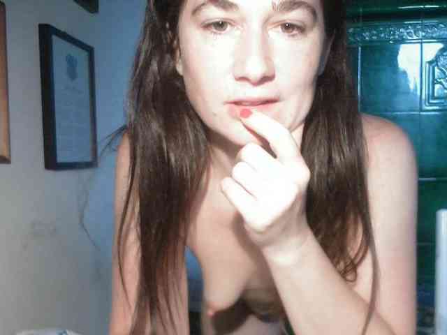 AmanelWhite webcam