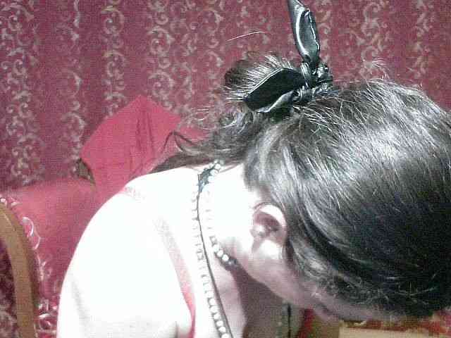 AmanelWhite webcam