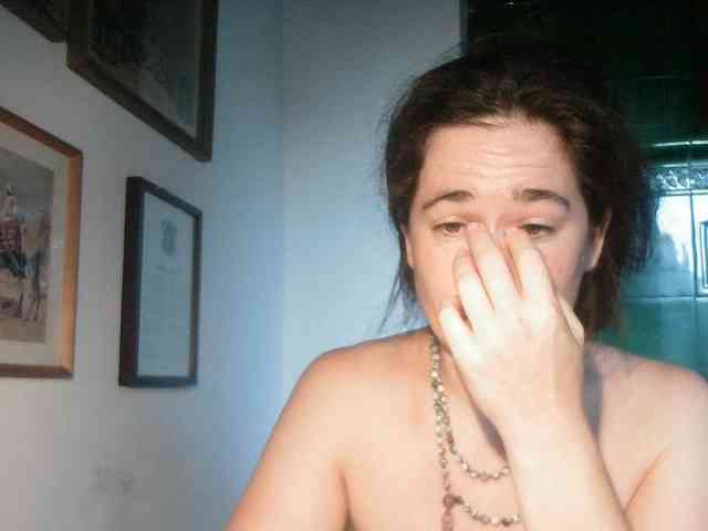 AmanelWhite webcam