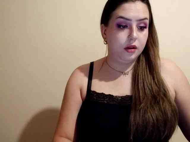 LolaBigBoobs