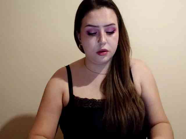 LolaBigBoobs webcam